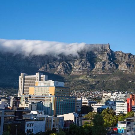 Luxurious Loft With Amazing View Of Table Mountain Apartment Кейптаун Екстериор снимка